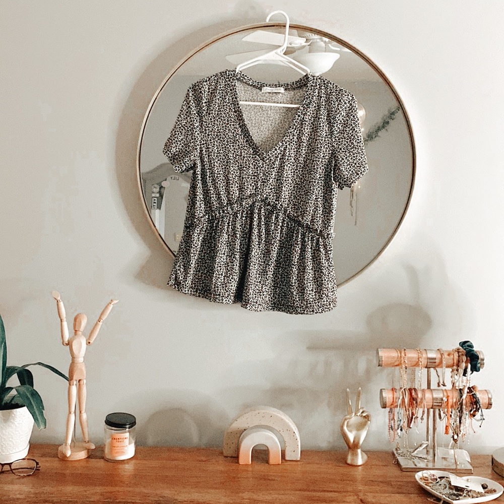 Flowy T-shirt, Emory Park, size S, black and white cheetah, worn once⚡️💕🧿